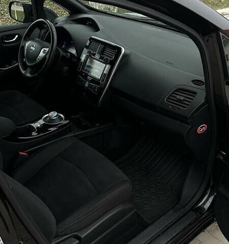 Чорний Ніссан Ліф, об'ємом двигуна 0 л та пробігом 113 тис. км за 7000 $, фото 15 на Automoto.ua