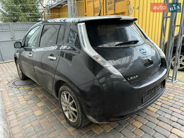 Черный Ниссан Лиф, объемом двигателя 0 л и пробегом 172 тыс. км за 7590 $, фото 7 на Automoto.ua