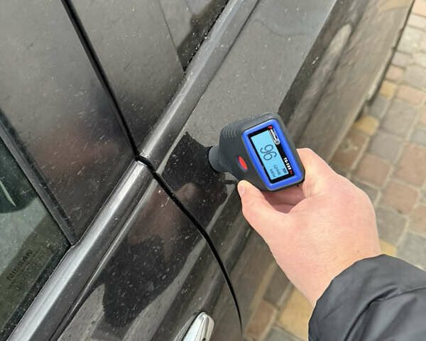 Черный Ниссан Лиф, объемом двигателя 0 л и пробегом 172 тыс. км за 7590 $, фото 17 на Automoto.ua