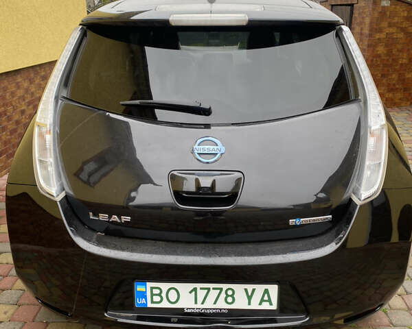 Черный Ниссан Лиф, объемом двигателя 0 л и пробегом 124 тыс. км за 7200 $, фото 4 на Automoto.ua