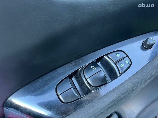 Черный Ниссан Лиф, объемом двигателя 0 л и пробегом 119 тыс. км за 7990 $, фото 14 на Automoto.ua