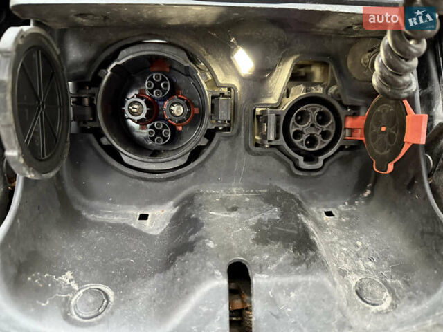 Черный Ниссан Лиф, объемом двигателя 0 л и пробегом 172 тыс. км за 7590 $, фото 41 на Automoto.ua