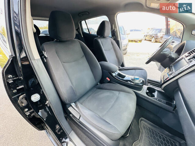 Черный Ниссан Лиф, объемом двигателя 0 л и пробегом 107 тыс. км за 8700 $, фото 44 на Automoto.ua