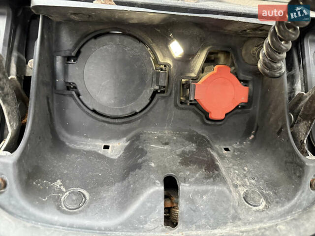 Черный Ниссан Лиф, объемом двигателя 0 л и пробегом 172 тыс. км за 7590 $, фото 40 на Automoto.ua