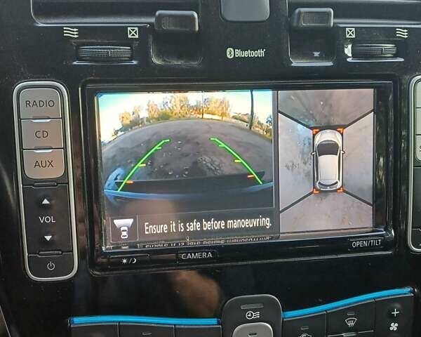 Черный Ниссан Лиф, объемом двигателя 0 л и пробегом 89 тыс. км за 8150 $, фото 10 на Automoto.ua