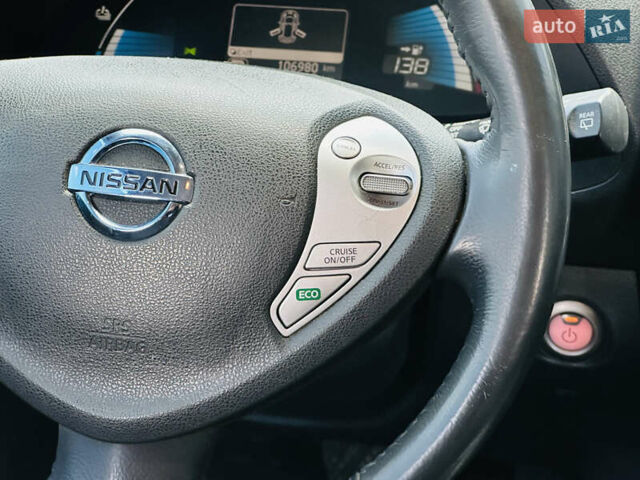 Черный Ниссан Лиф, объемом двигателя 0 л и пробегом 107 тыс. км за 8700 $, фото 34 на Automoto.ua