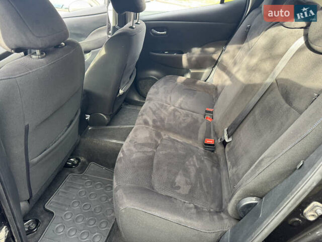 Черный Ниссан Лиф, объемом двигателя 0 л и пробегом 161 тыс. км за 7111 $, фото 18 на Automoto.ua