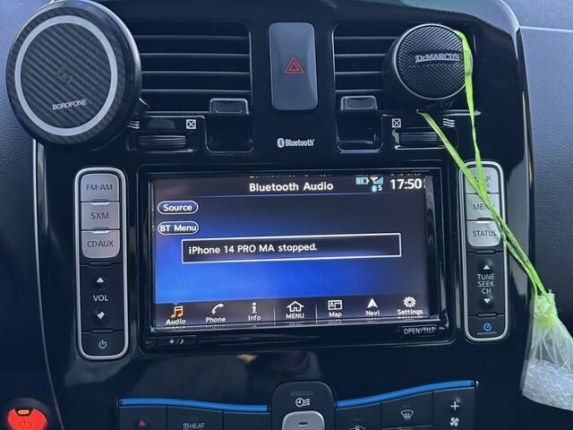 Черный Ниссан Лиф, объемом двигателя 0 л и пробегом 107 тыс. км за 7500 $, фото 14 на Automoto.ua