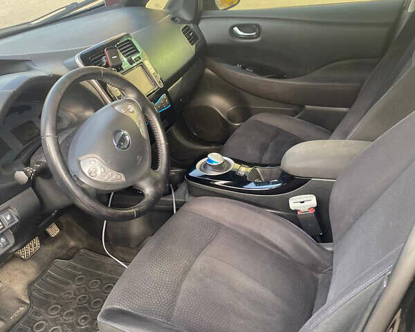 Чорний Ніссан Ліф, об'ємом двигуна 0 л та пробігом 149 тис. км за 6500 $, фото 3 на Automoto.ua