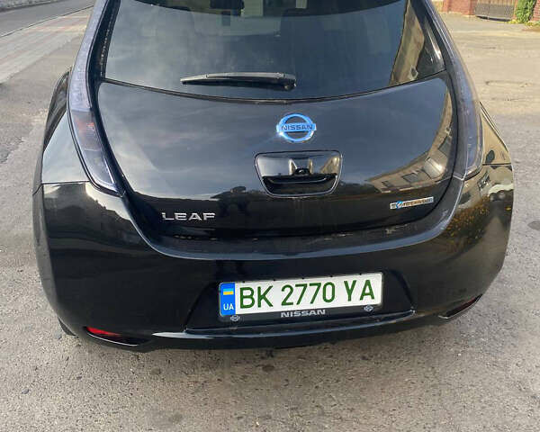 Чорний Ніссан Ліф, об'ємом двигуна 0 л та пробігом 149 тис. км за 6500 $, фото 1 на Automoto.ua