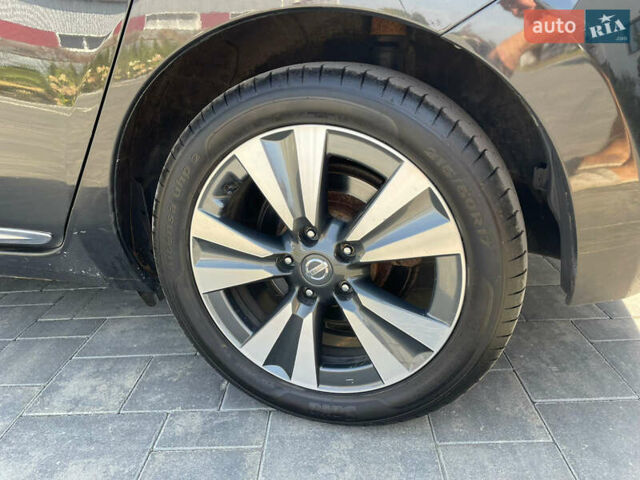 Чорний Ніссан Ліф, об'ємом двигуна 0 л та пробігом 136 тис. км за 7250 $, фото 18 на Automoto.ua