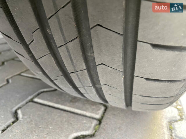 Черный Ниссан Лиф, объемом двигателя 0 л и пробегом 145 тыс. км за 7499 $, фото 12 на Automoto.ua