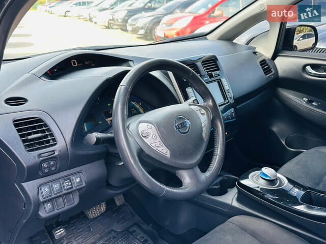 Черный Ниссан Лиф, объемом двигателя 0 л и пробегом 107 тыс. км за 8700 $, фото 17 на Automoto.ua
