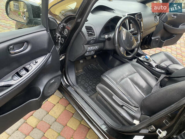 Черный Ниссан Лиф, объемом двигателя 0 л и пробегом 124 тыс. км за 7200 $, фото 7 на Automoto.ua