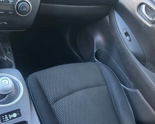 Черный Ниссан Лиф, объемом двигателя 0 л и пробегом 100 тыс. км за 7000 $, фото 9 на Automoto.ua