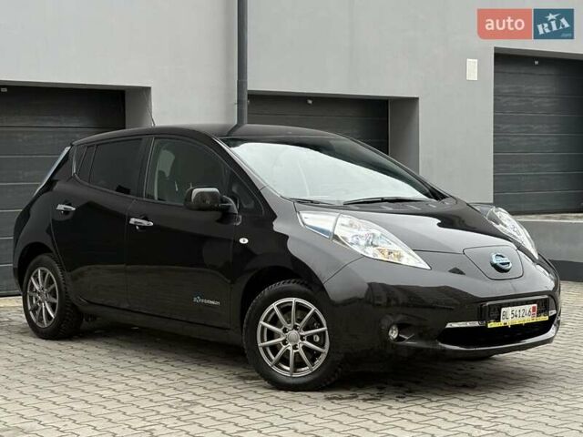 Черный Ниссан Лиф, объемом двигателя 0 л и пробегом 120 тыс. км за 6500 $, фото 15 на Automoto.ua