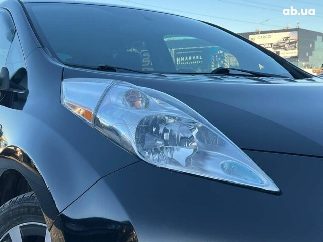 Черный Ниссан Лиф, объемом двигателя 0 л и пробегом 119 тыс. км за 7990 $, фото 11 на Automoto.ua