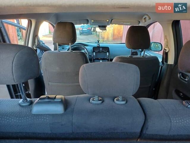 Черный Ниссан Лиф, объемом двигателя 0 л и пробегом 89 тыс. км за 8150 $, фото 8 на Automoto.ua