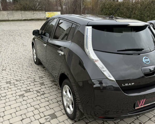 Черный Ниссан Лиф, объемом двигателя 0 л и пробегом 114 тыс. км за 6800 $, фото 12 на Automoto.ua