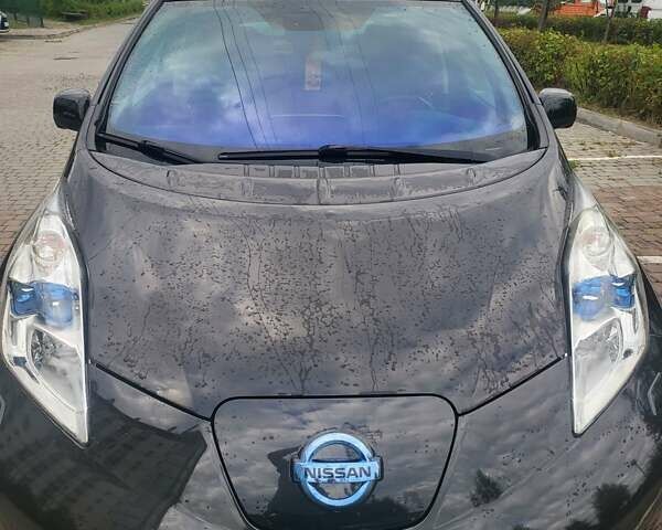 Чорний Ніссан Ліф, об'ємом двигуна 0 л та пробігом 140 тис. км за 9500 $, фото 4 на Automoto.ua