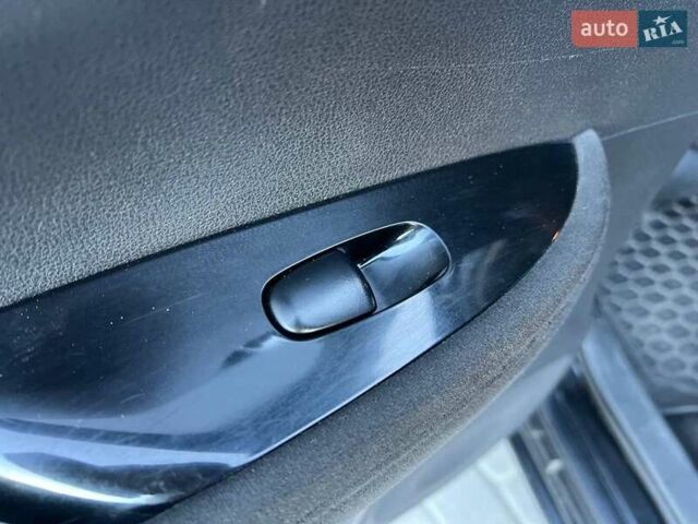 Черный Ниссан Лиф, объемом двигателя 0 л и пробегом 119 тыс. км за 7990 $, фото 36 на Automoto.ua