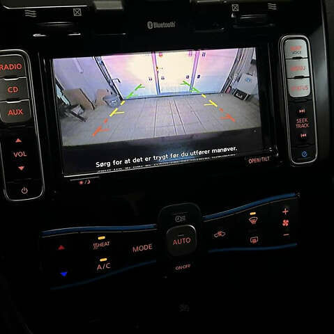 Чорний Ніссан Ліф, об'ємом двигуна 0 л та пробігом 113 тис. км за 7000 $, фото 17 на Automoto.ua