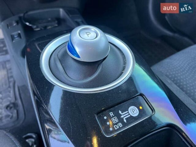 Черный Ниссан Лиф, объемом двигателя 0 л и пробегом 119 тыс. км за 7990 $, фото 31 на Automoto.ua