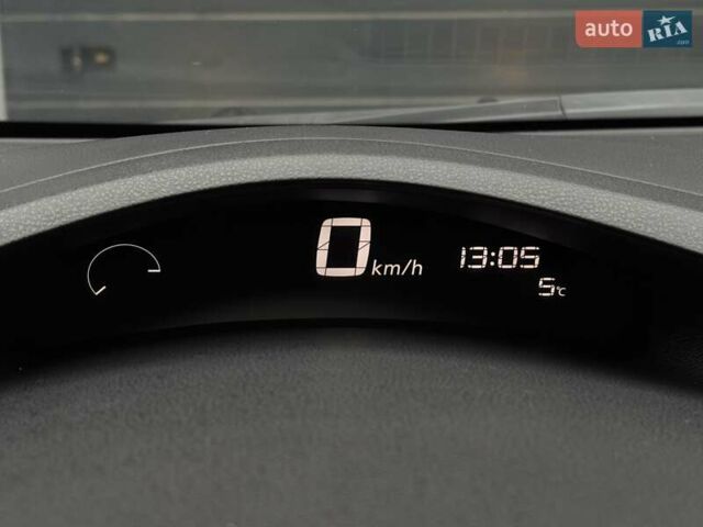 Черный Ниссан Лиф, объемом двигателя 0 л и пробегом 120 тыс. км за 6500 $, фото 47 на Automoto.ua