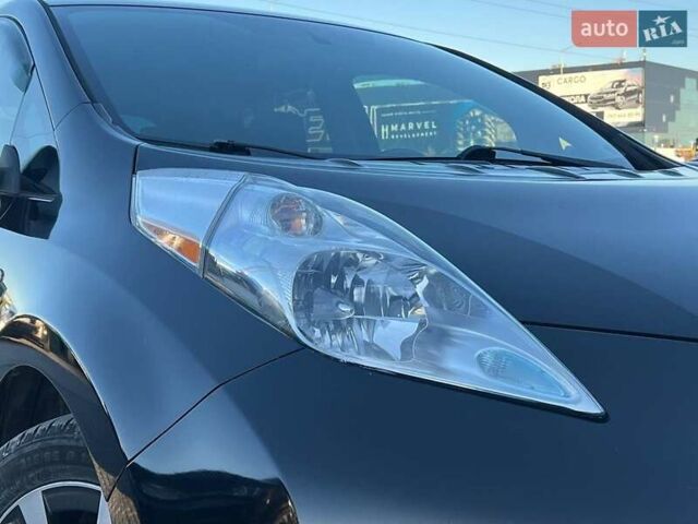 Черный Ниссан Лиф, объемом двигателя 0 л и пробегом 119 тыс. км за 7990 $, фото 11 на Automoto.ua