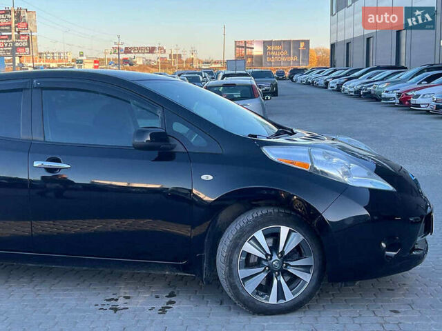 Черный Ниссан Лиф, объемом двигателя 0 л и пробегом 119 тыс. км за 7990 $, фото 9 на Automoto.ua