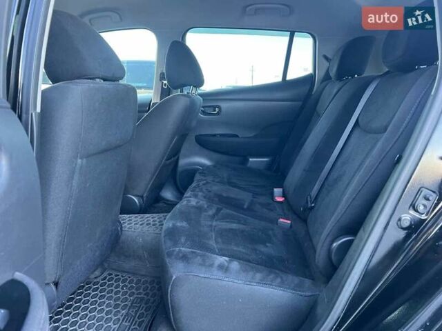 Черный Ниссан Лиф, объемом двигателя 0 л и пробегом 119 тыс. км за 7990 $, фото 37 на Automoto.ua