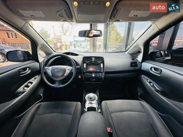 Черный Ниссан Лиф, объемом двигателя 0 л и пробегом 107 тыс. км за 8700 $, фото 32 на Automoto.ua