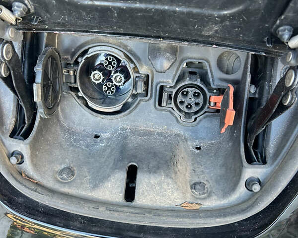 Черный Ниссан Лиф, объемом двигателя 0 л и пробегом 100 тыс. км за 7000 $, фото 14 на Automoto.ua