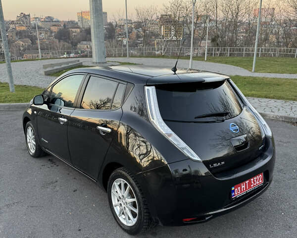 Чорний Ніссан Ліф, об'ємом двигуна 0 л та пробігом 120 тис. км за 7500 $, фото 5 на Automoto.ua