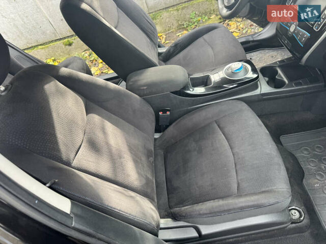 Черный Ниссан Лиф, объемом двигателя 0 л и пробегом 161 тыс. км за 7111 $, фото 16 на Automoto.ua