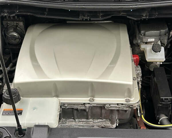 Черный Ниссан Лиф, объемом двигателя 0 л и пробегом 87 тыс. км за 6900 $, фото 18 на Automoto.ua