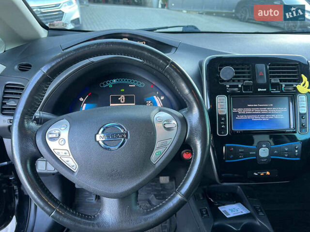 Черный Ниссан Лиф, объемом двигателя 0 л и пробегом 119 тыс. км за 7990 $, фото 20 на Automoto.ua