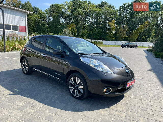 Чорний Ніссан Ліф, об'ємом двигуна 0 л та пробігом 136 тис. км за 7250 $, фото 24 на Automoto.ua