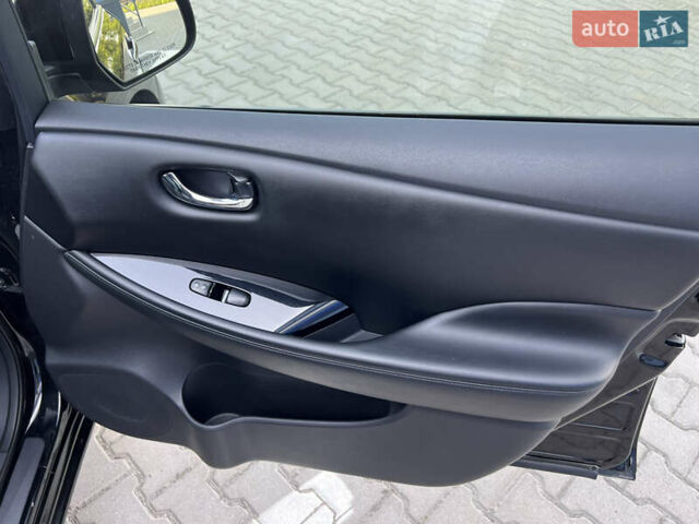 Чорний Ніссан Ліф, об'ємом двигуна 0 л та пробігом 94 тис. км за 6500 $, фото 10 на Automoto.ua