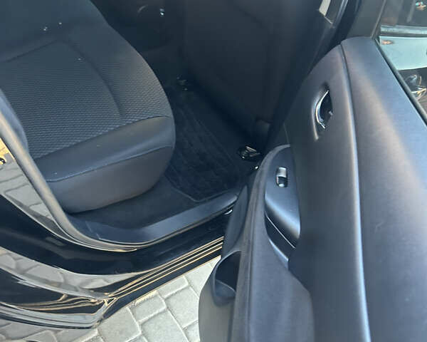 Черный Ниссан Лиф, объемом двигателя 0 л и пробегом 100 тыс. км за 7000 $, фото 16 на Automoto.ua