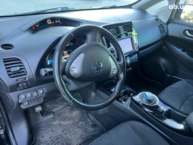 Черный Ниссан Лиф, объемом двигателя 0 л и пробегом 119 тыс. км за 7990 $, фото 15 на Automoto.ua