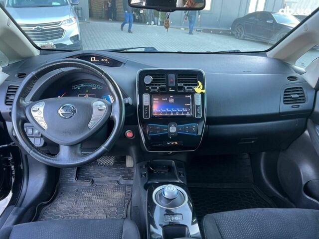 Черный Ниссан Лиф, объемом двигателя 0 л и пробегом 119 тыс. км за 7990 $, фото 38 на Automoto.ua