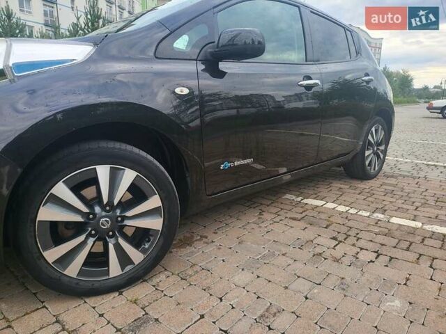 Чорний Ніссан Ліф, об'ємом двигуна 0 л та пробігом 140 тис. км за 9500 $, фото 8 на Automoto.ua