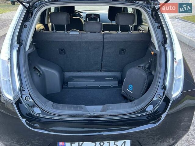 Черный Ниссан Лиф, объемом двигателя 0 л и пробегом 112 тыс. км за 6450 $, фото 14 на Automoto.ua