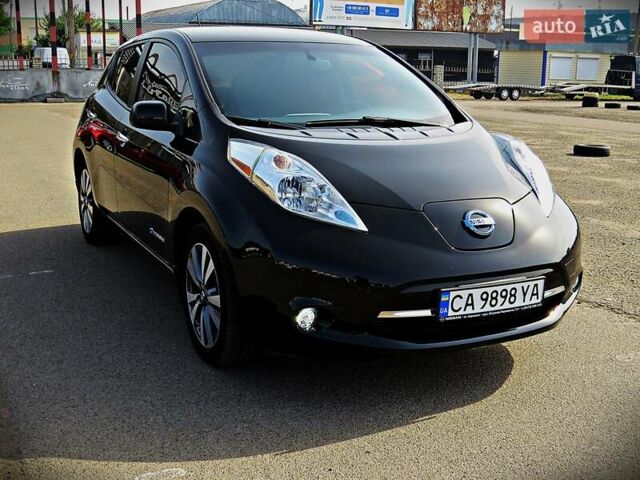 Черный Ниссан Лиф, объемом двигателя 0 л и пробегом 92 тыс. км за 9999 $, фото 1 на Automoto.ua