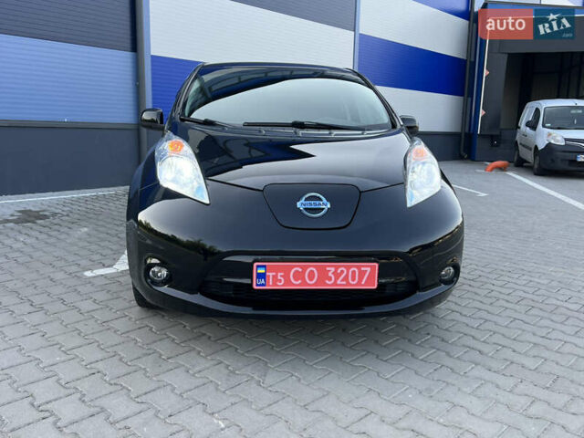 Чорний Ніссан Ліф, об'ємом двигуна 0 л та пробігом 94 тис. км за 6500 $, фото 2 на Automoto.ua