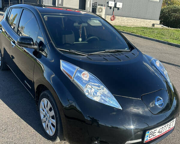 Черный Ниссан Лиф, объемом двигателя 0 л и пробегом 100 тыс. км за 7000 $, фото 5 на Automoto.ua