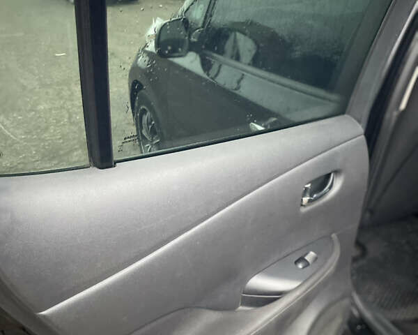 Чорний Ніссан Ліф, об'ємом двигуна 0 л та пробігом 184 тис. км за 7800 $, фото 12 на Automoto.ua