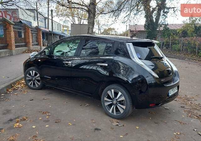 Черный Ниссан Лиф, объемом двигателя 0 л и пробегом 104 тыс. км за 7700 $, фото 10 на Automoto.ua