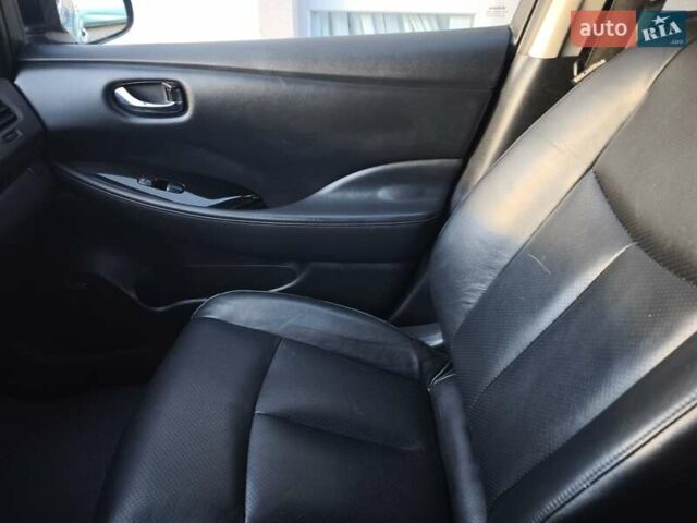 Черный Ниссан Лиф, объемом двигателя 0 л и пробегом 130 тыс. км за 7500 $, фото 41 на Automoto.ua